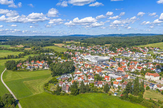 Die mittelfr&auml;nkische Gemeinde Reichenschwand an der Pegnitz im N&uuml;rnberger Land von oben