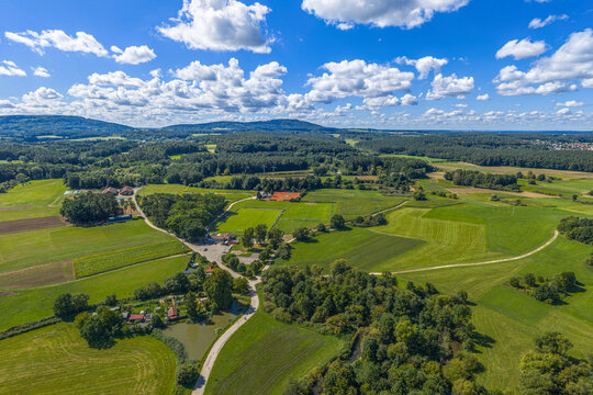 Ausblick auf das Tal der Pegnitz rund um Reichenschwand zwischen Hersbruck und Lauf in Franken