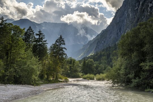 Torrener Ache in the Bluntau valley with dramatic clouds, Schneibstein in the background, Golling, Tennengau, Salzburg, Austria