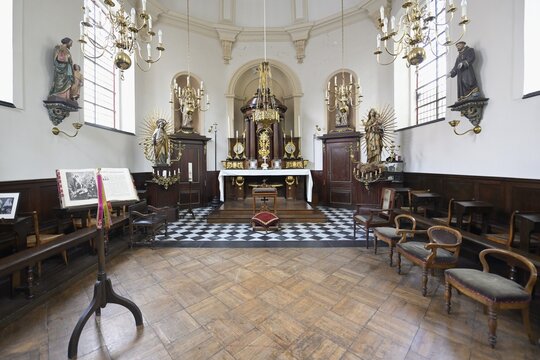 Saint Elisabeth Beguinage, Saint Matthews Chapel. Kortrijk, Belgium