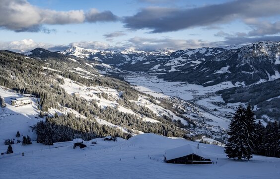 Snow-covered mountain valley, Brixen im Thale, Tyrol, Austria