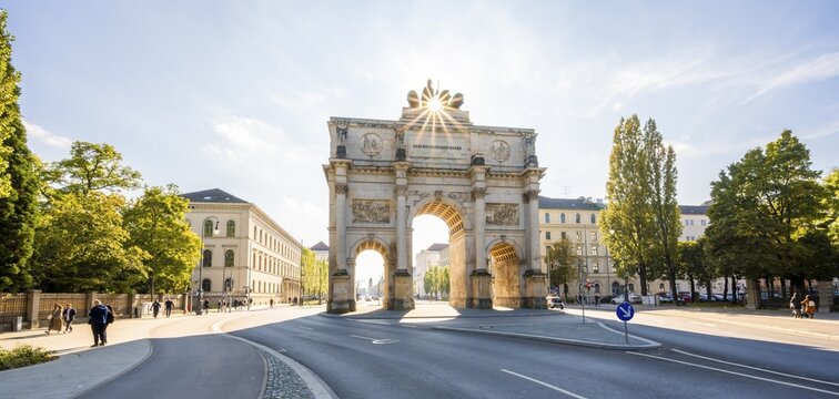 Sun Star, Siegestor on Leopoldstrasse, Neoclassical architecture, Bavaria, Munich