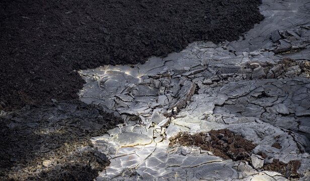 Lava field with sulphur deposits, active table volcano Fagradalsfjall, Kr&yacute;suv&iacute;k volcanic system, Reykjanes Peninsula, Iceland