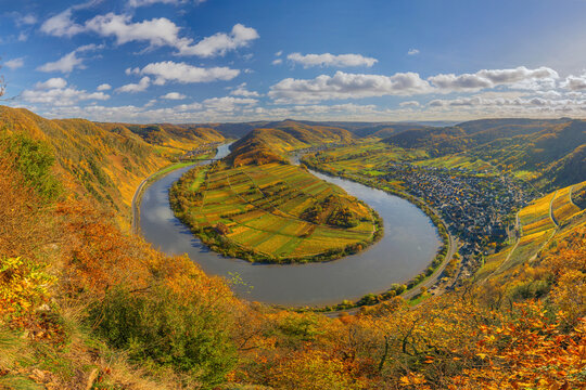 Moselschleife bei Bremm, Deutschland