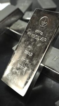 4k Video Silver Bars 5000g Chaos. ProRes 4444.
