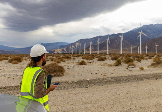 Alternative Wind Turbine Technician landscape 
