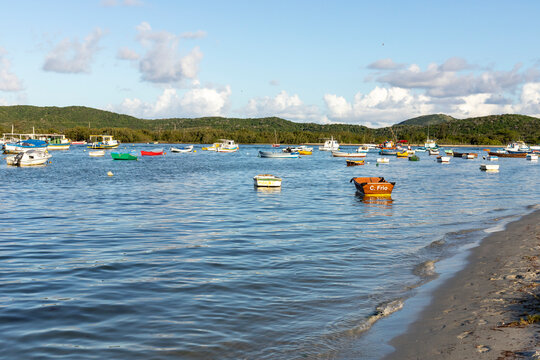 barcos em cabo frio