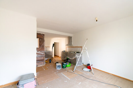 Living Room Ready for Fresh Start and Transformation