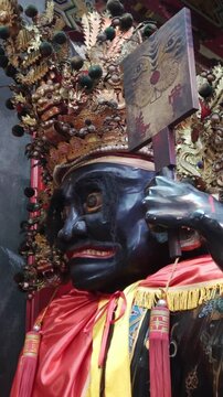 Statue of General Fan (Ba Ye) in the City God Temple.
