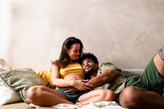 Parents Connecting Over Growing Baby Bump