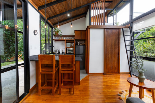 Kitchen and living double height