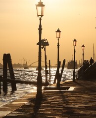 Piękny zachód słońca w Wenecji. Złota godzina. © Pawel Zabczyk