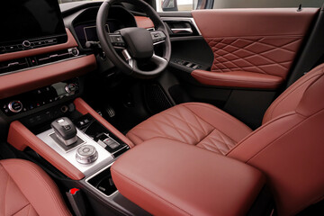 高級感のあるプレミアムSUVのインテリア