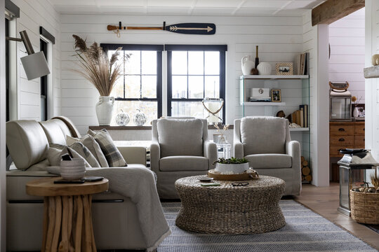  House contemporary Living Room armchair
