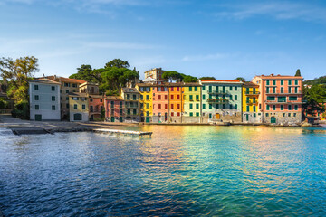 Obraz premium Colorful Houses and Beach in Trelo Bay, Rapallo, Liguria, Italy