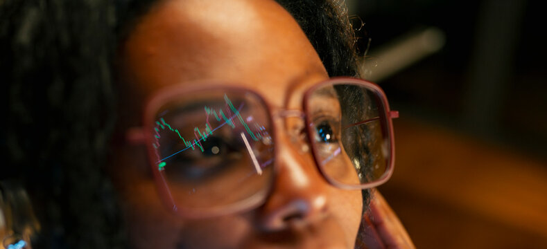 Analyze data while trading
