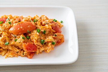 Fototapeta premium Stir-fried tomatoes with egg or Scrambled eggs with tomatoes