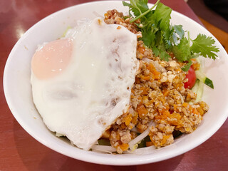 ベトナム風タコライス