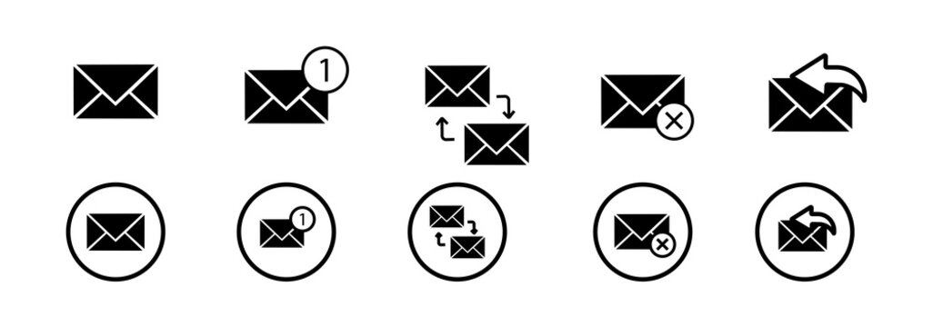 Chat message icon set. Contains speech bubbles, conversations, dialog text, email contacts, reply, read, settings, delete. Illustration.