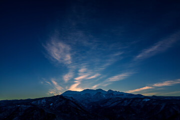 夜明けの御嶽山　岐阜県 下呂市 小坂町 御嶽パノラマラインから