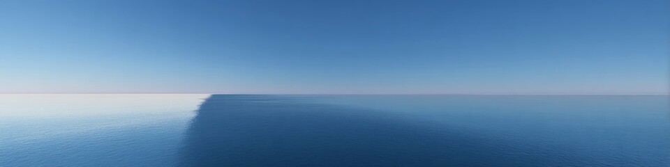 Obraz premium Endless Horizon of Calm Blue Ocean with Sky