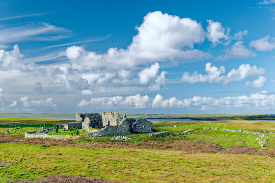 Teampull na Trionaid, Trinity Church, 13th C Augustinian nunnery at Carinish, N. Uist, Outer Hebrides. Site of Battle of Carinish. View from East