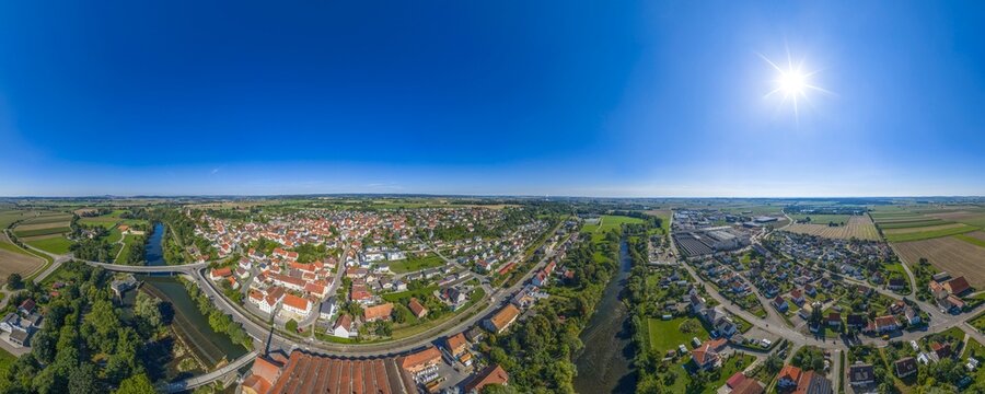 Ausblick auf das w&uuml;rttembergische Donautal rund um die Gemeinde Rottenacker s&uuml;dwestlich von Ehingen
