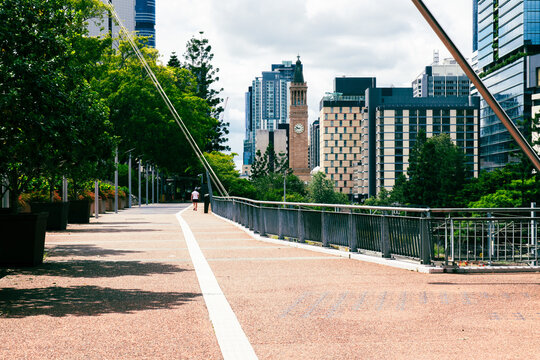 pedestrian walkway from Roma Street station to Brisbane City
