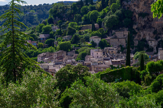 Vue de Cotignac depuis 'La Basse Combe', Var, Provence, France
