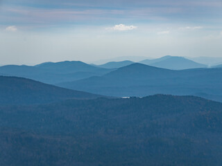 Naklejka premium mountains and clouds