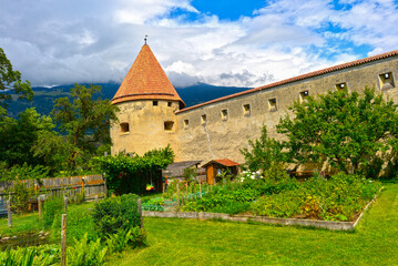 Türme der Stadtmauer von Glurns im Vinschgau (Südtirol, Italien)   © Ilhan Balta