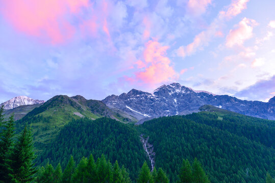 Sonnenuntergang am Ortler in S&uuml;dtirol, Italien	

