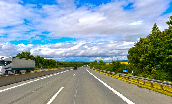 A7 in Fahrtrichtung Norden vor Ausfahrt Gollhofen/Aub/Oberickelsheim