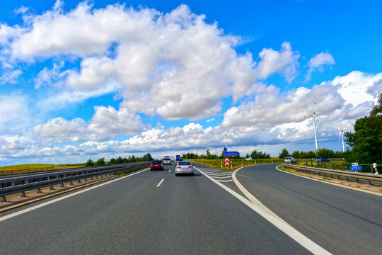 A7 in Fahrtrichtung Norden vor Ausfahrt Kitzingen/Biebelried