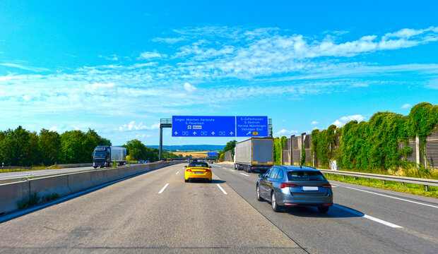 A81 in Fahrtrichtung S&uuml;den vor Ausfahrt Stuttgart in Baden-W&uuml;rttemberg