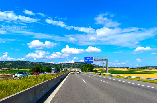 A81 in Fahrtrichtung S&uuml;den vor dem Engelbergtunnel in Baden-W&uuml;rttemberg