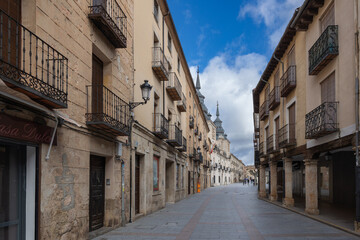 Obraz premium Historic street with traditional architecture in burgo de osma