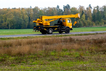 Obraz premium Country country road, truck on the road