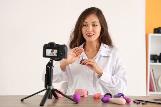 para que serve o plug anal Loviss Rose Rechargeble Remote Control Anal Plug Vibrator – LOVISS