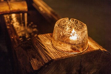 冬の木曽路・妻籠宿「氷雪の灯祭り」のアイスキャンドルと玉ボケ