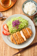 ロースとんかつ定食