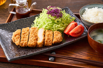 ロースとんかつ定食