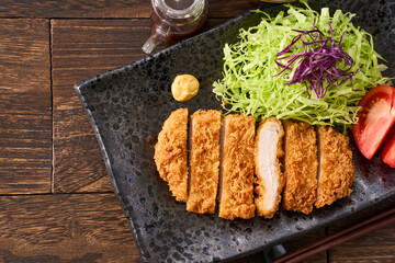 ロースとんかつ定食