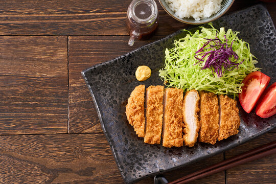 ロースとんかつ定食