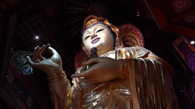 33-meter Bronze Statue of the Bodhisattva Guanyin in Suzhou (Jiangsu Province, China)