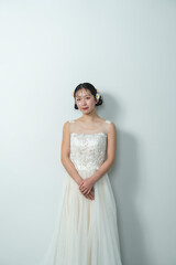 ウェディングドレスを着た花嫁