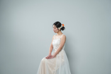 ウェディングドレスを着た花嫁