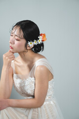 ウェディングドレスを着た花嫁