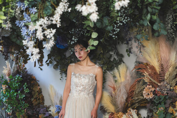 ウェディングドレスを着た花嫁