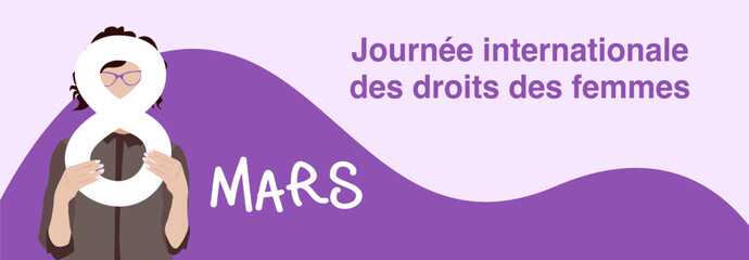 Bannière web pour la journée de la femme, le 8 mars - illustration vectorielle avec une femme tenant un 8 devant son visage-teinte violette parme © Cecotine